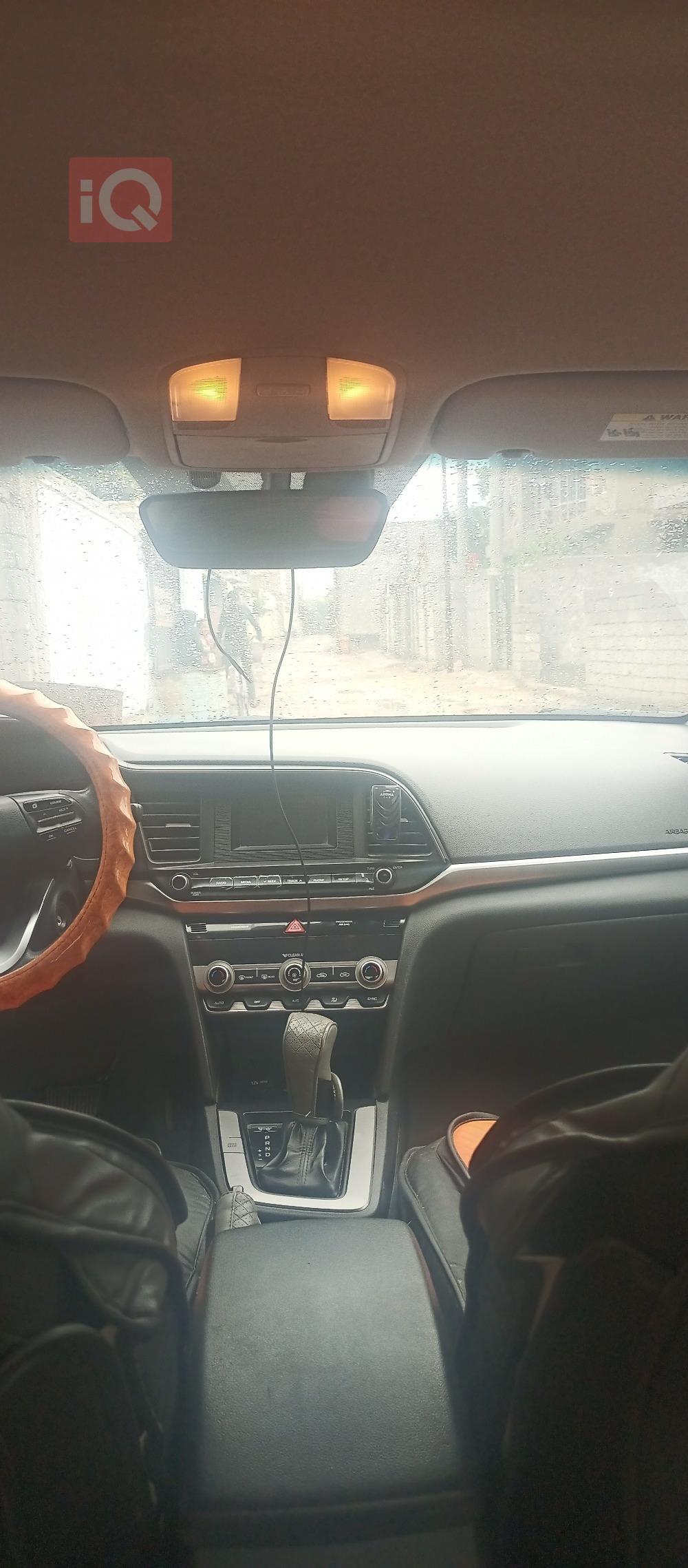 هیوندای ئەلەنترا